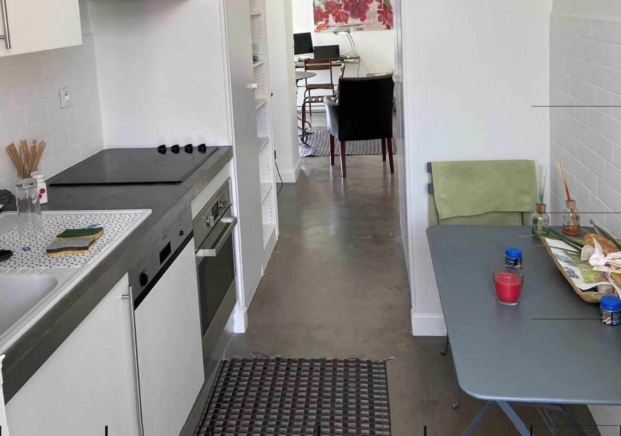 Les Pieds Dans L'O - Appartement 50M2 Front De Mer Saint-Cyr-sur-Mer Exterior photo